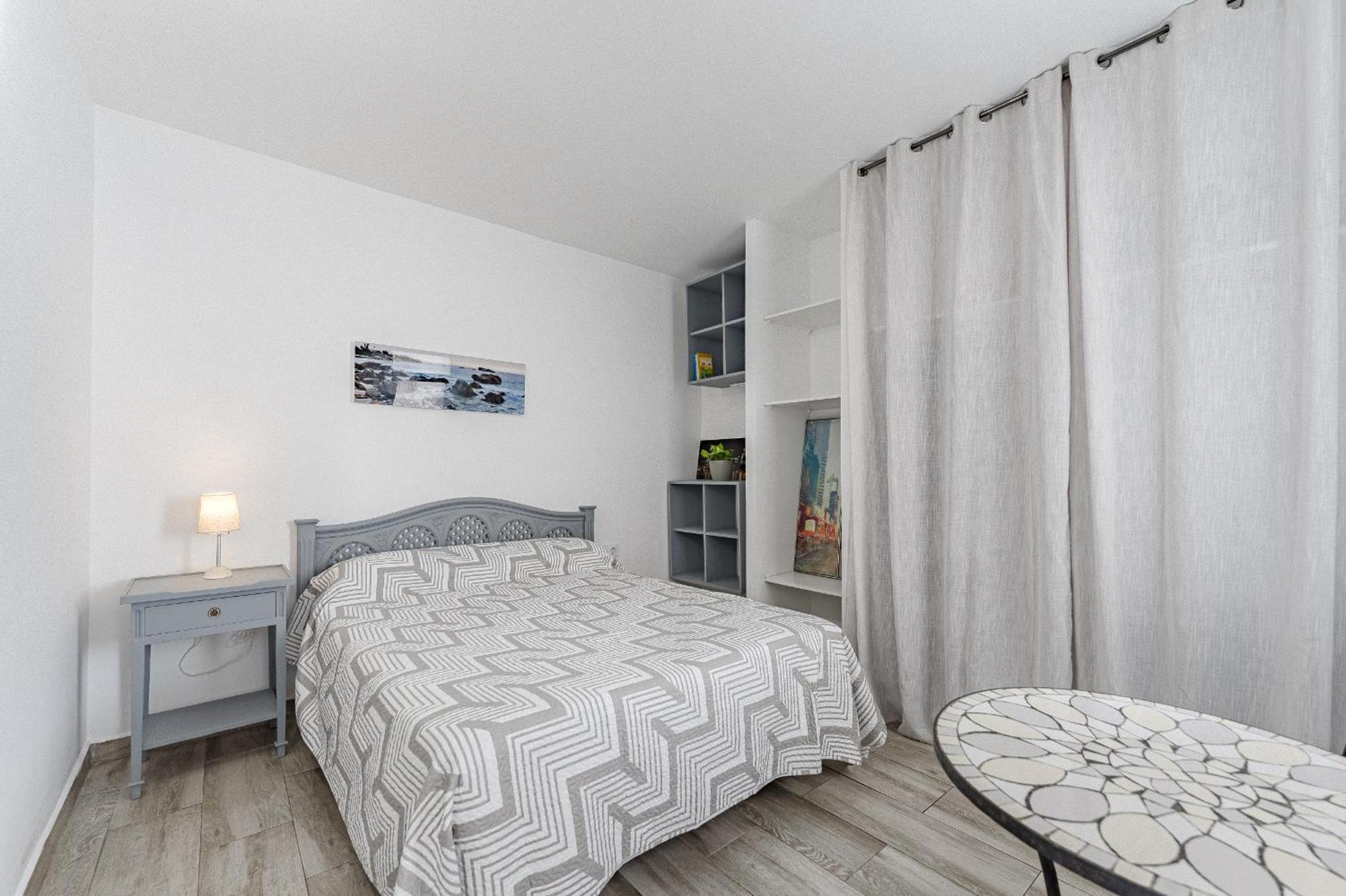 Primavera Tranquil Retreat 2-Bedroom Apartment With Balcony, Garden View & Fiber Wifi Arona  Buitenkant foto